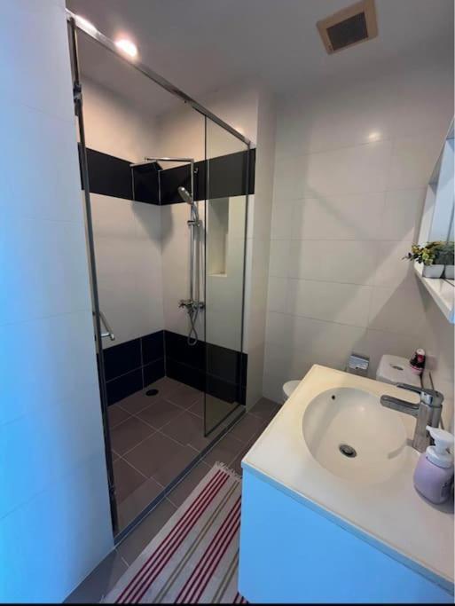 Pangsapuri Luxurious Upscale Downtown